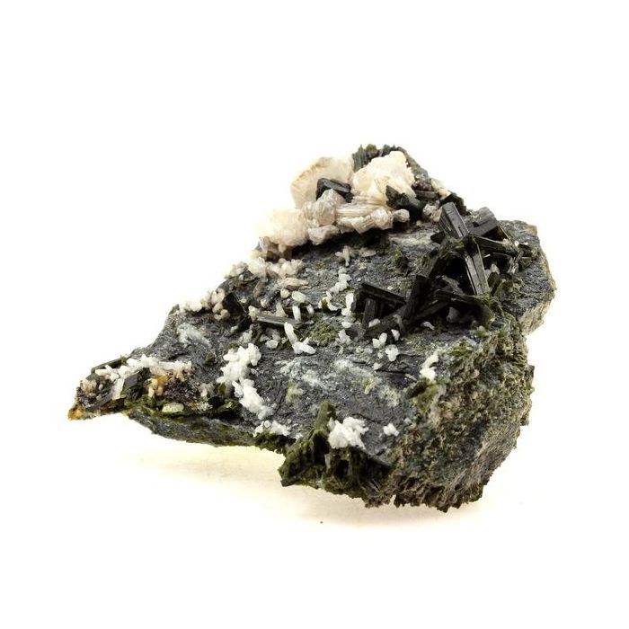 Pierres et Minéraux. Epidote. 366.3 ct. Cornillon, Bourg d'Oisans, Isère, France..