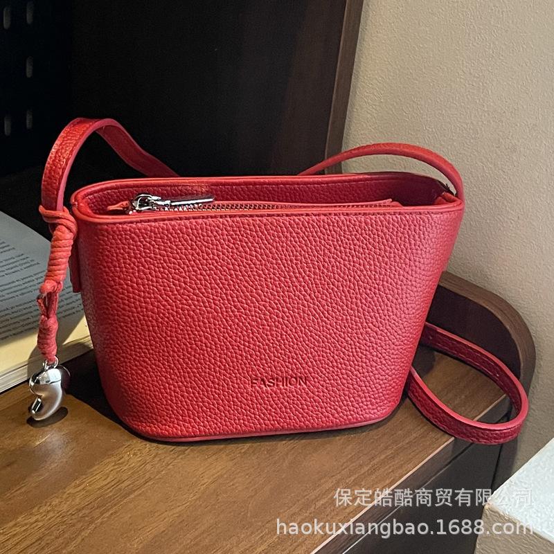 Crossbody bag women's bag 2025 new summer versatile Korean version ins bucket bag high-end foreign style explosive mobile phone bag