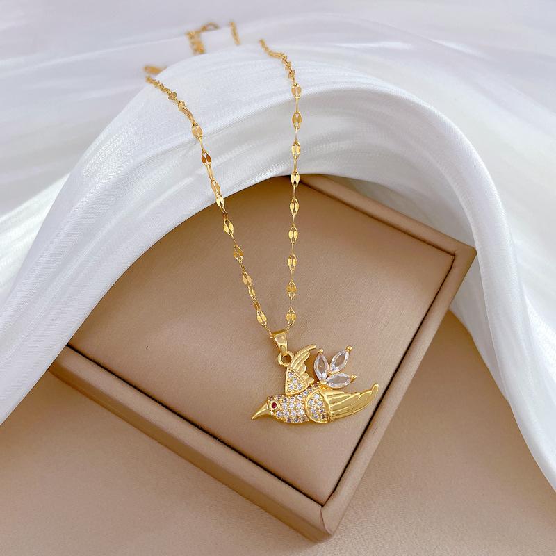 Flying Swallow Light Luxury Temperament Gorgeous Full Diamond Necklace Female Versatile Collarbone Chain Titanium Steel Chain
