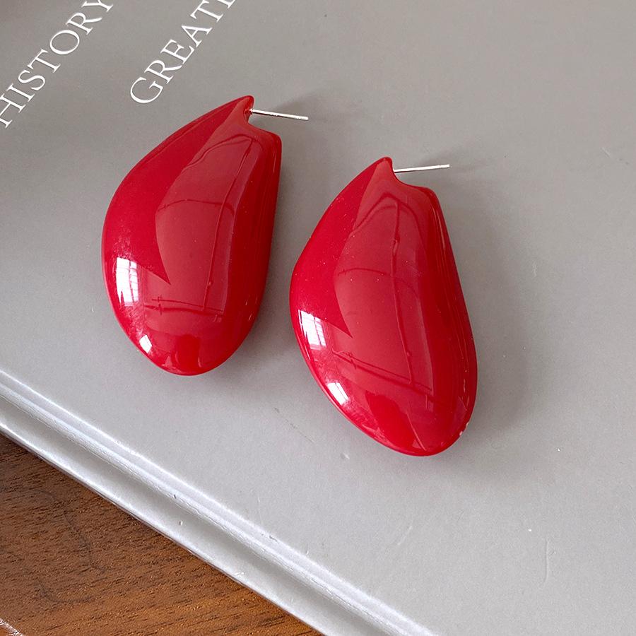 

Silver needle French retro simple water drop earrings women s simple fashion elegant stud earrings niche high-end earrings