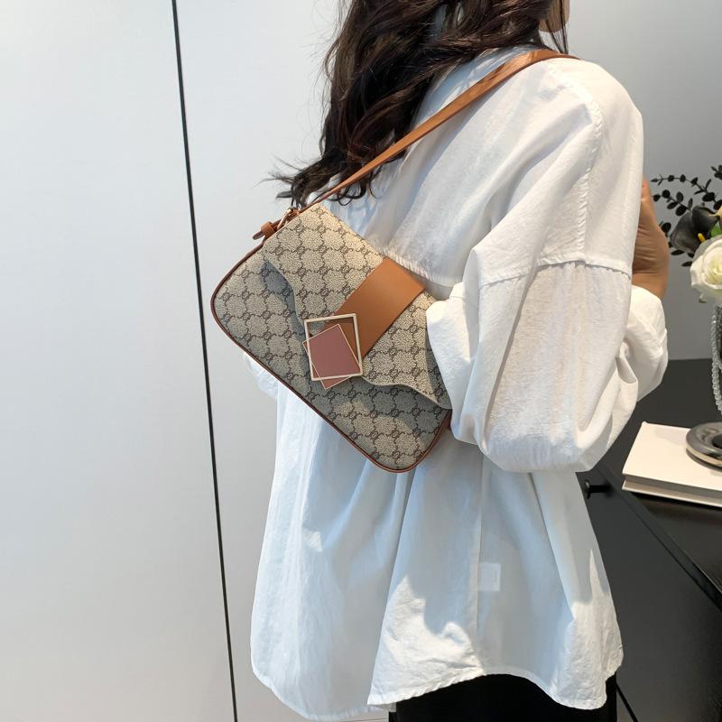 Fashion Casual Women's Small Square Bag Summer Niche Design Retro 2025 Personality Foreign Style Shoulder Portable Women's Bag