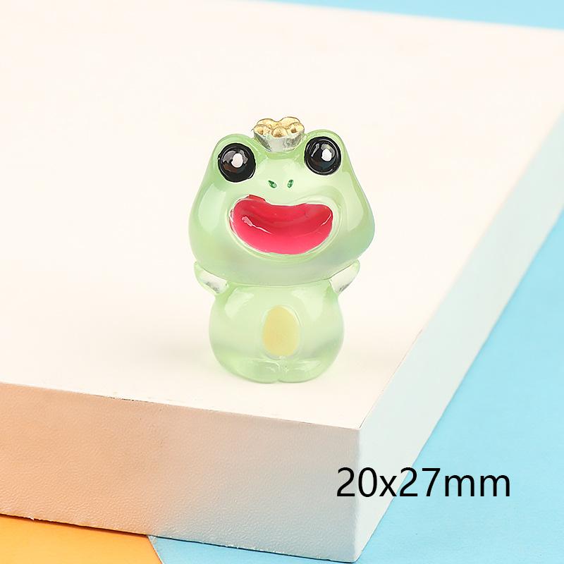 1Pc Luminous Mini Figurine Miniature Panda Frog Miniature Landscape Decoration Luminous In the Dark Miniature Flower Pot Decoration
