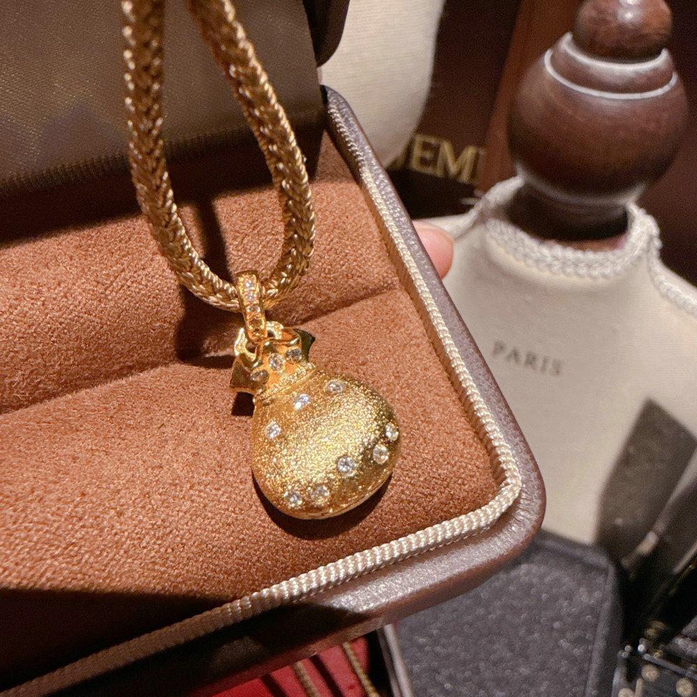 Ancient Gold Chiseled Good Thing Peanut Pumpkin Pendant Necklace, New Chinese Style, Carrot Money Bag Zircon Neck Chain