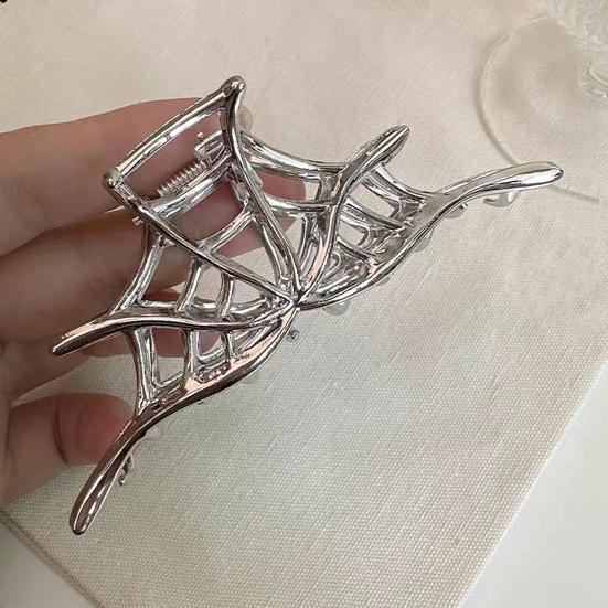 Halloween Hair Claw Black Spider Web Skeleton Hand Bat Shape Hair Clip Anti-slip Teeth Back Head Shark Hair Clip Styling Accessory