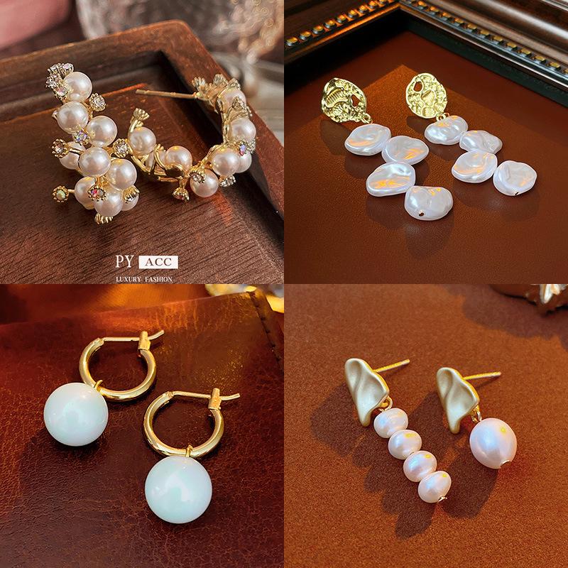 

French Retro Silver Needle C-Shaped Diamond Pearl Stud Earrings for Women - Elegant and Unique Light Luxury Design