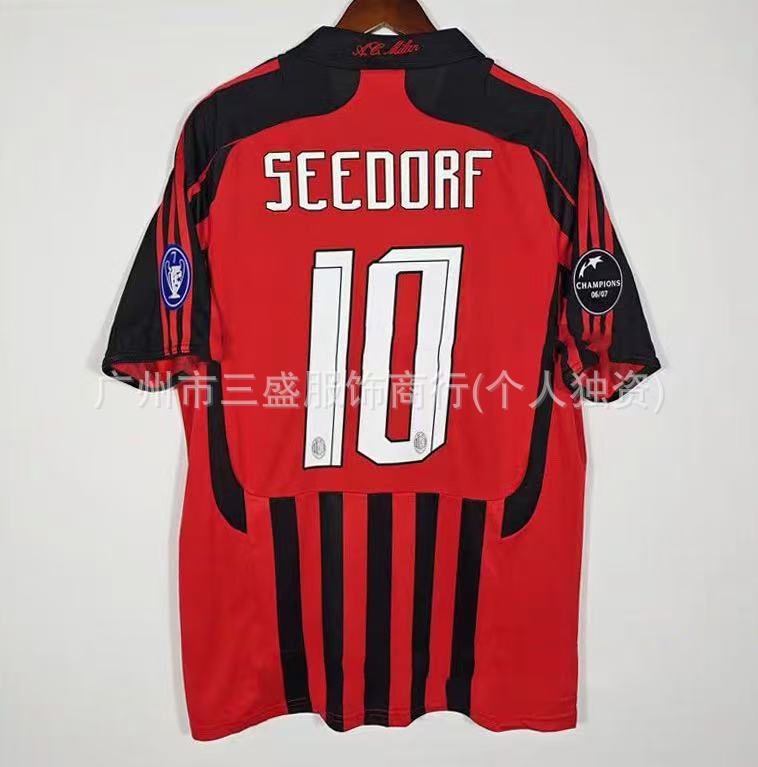 Wholesale sports outdoor retro series AC Milan jersey No. 22 Kaka No. 80 Ronaldinho same football jersey short sleeves