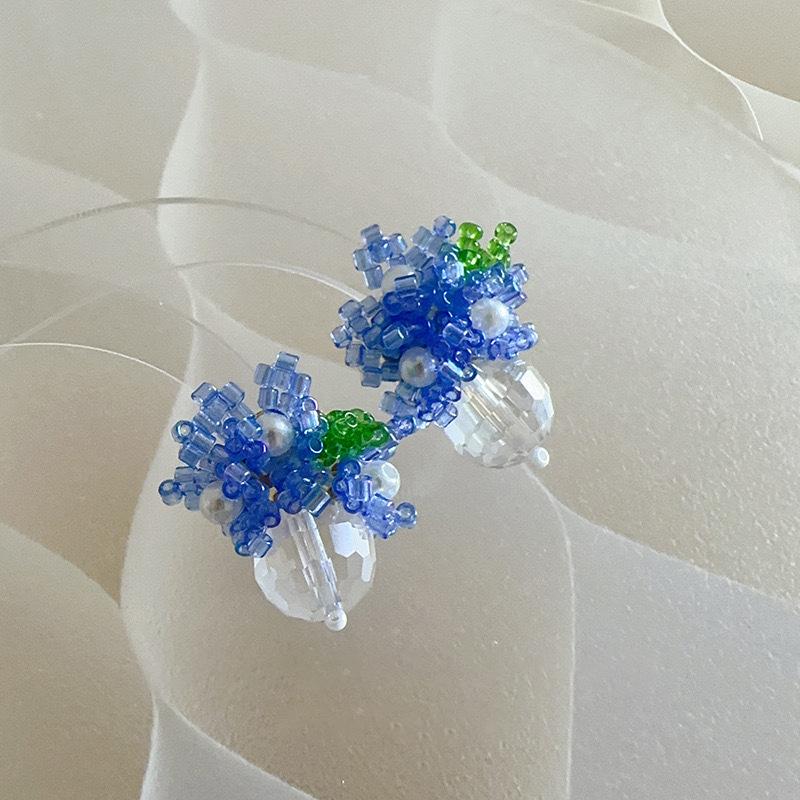 Resin Pearl Rice Bead Round Flower Cluster Earrings Sweet and Fresh Niche Earrings Fashion Versatile Temperament Earrings