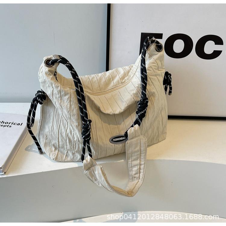 Nylon cloth casual tote bag women's 2025 new large-capacity fashion messenger bag light commuter shoulder bag