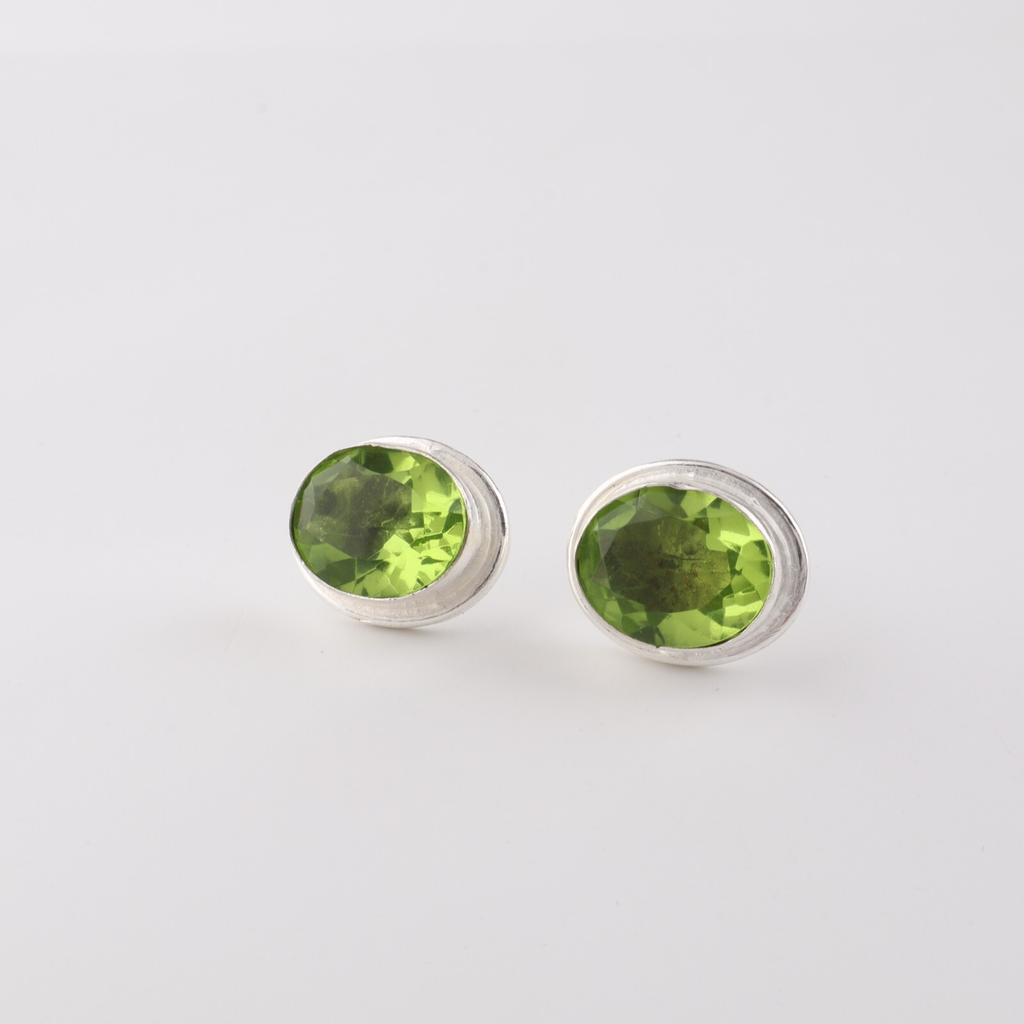 Peridot Edelstein 925 Sterlingsilber Geschenk Schmuck Handgefertigte Ohrstecker 0,5" EE-178-8