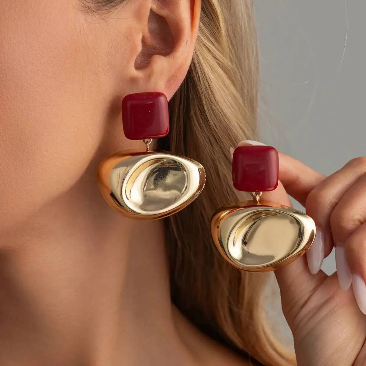 SHIXIN Vintage Red Square Resin Gold Color Metal Pendant Earrings Women Geometry Piercing Earring Party Aesthetic Jewelry Gifts
