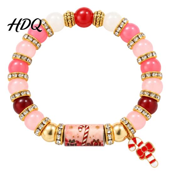 Red And Green Beaded Bracelets Christmas Bracelet with Alloy Tree Charm Santa Deer Stocking Center Bead for Women Elastic Bracelet Festive Jewelry