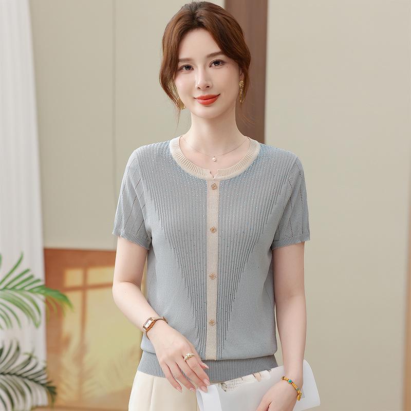 Elegant Women's Short-Sleeve Knit T-Shirt - Loose, Round Neck for Middle-Aged & Elderly Mothers (2026 Summer Collection)