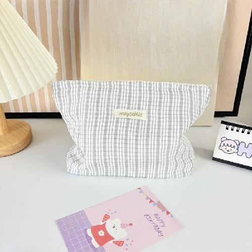 Portable Large Capacity Ruffled Striped Toiletry Bag, Travel Makeup Pouch for Women, Skincare Storage Liner & Cosmetic Organizer