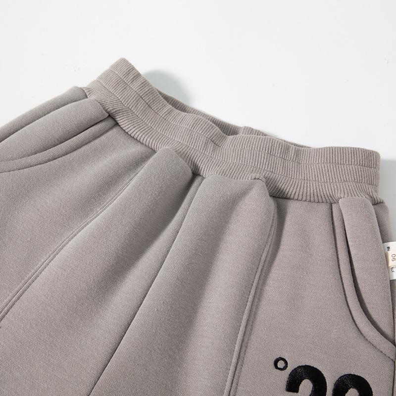 Trendy INS Style Boys' Autumn/Winter Sweatpants - Casual Sports Long Pants with Letter Design