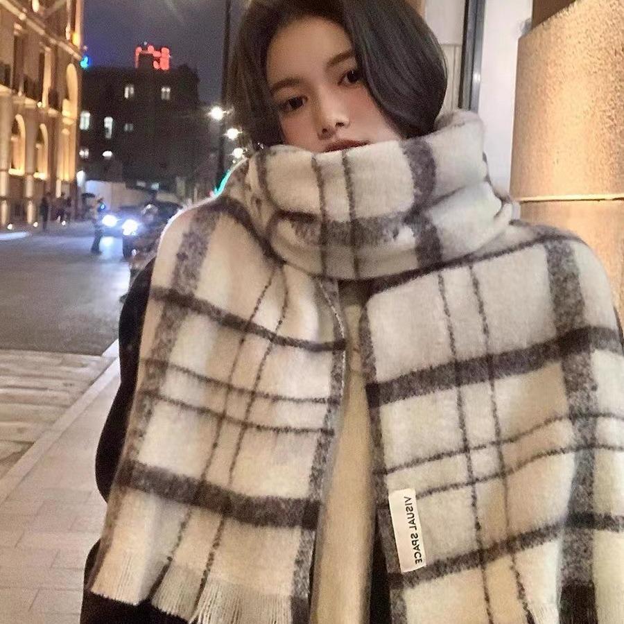 New Style Scarf for Girls Winter High end Korean Style Tassel Scarf To Keep Warm and Thickened Shawl Beige Trendy Versatile Soft and Waxy