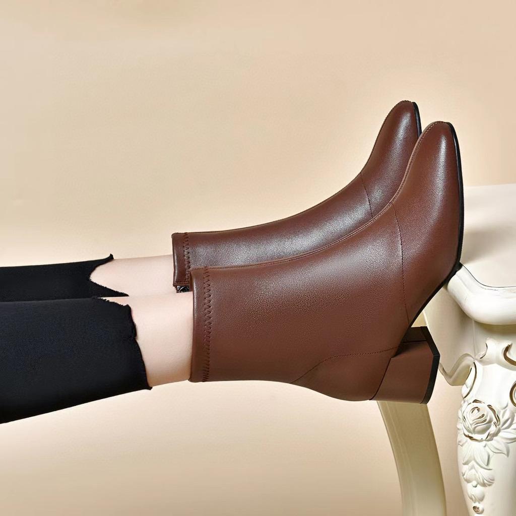 Round Head Straight Boots Women's New First-layer Cowhide Medium Heel Short Boots Simple Temperament Fashion Boots Women's Cotton Boots