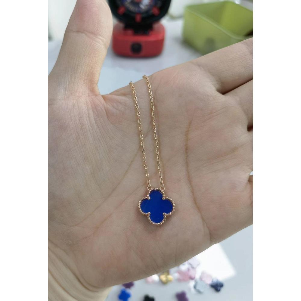 High-end Four-leaf Clover Necklace for Women 18K Rose Red Chalcedony Agate Natural White Shell Pendant Clavicle Chain