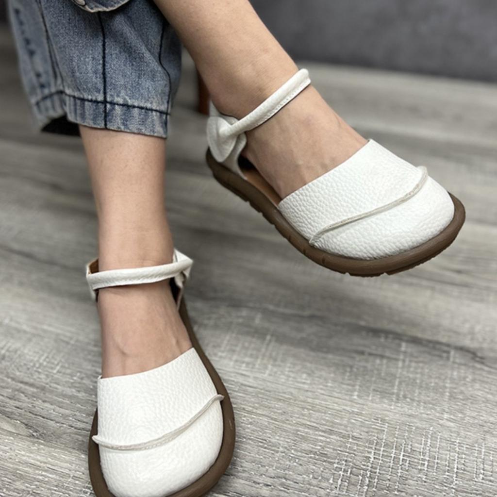 2025 summer new white flat bottom round head soft bottom bag head word with Velcro literary casual sandals women