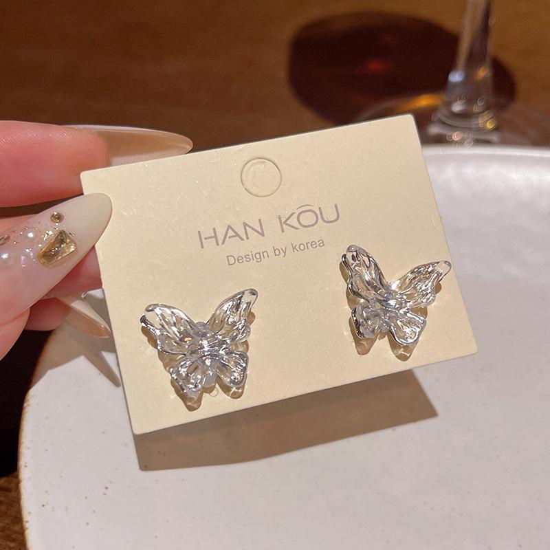 Super Fairy Crystal Butterfly Earrings Women's Niche High-end Sense Versatile Temperament Pearl Stud Earrings