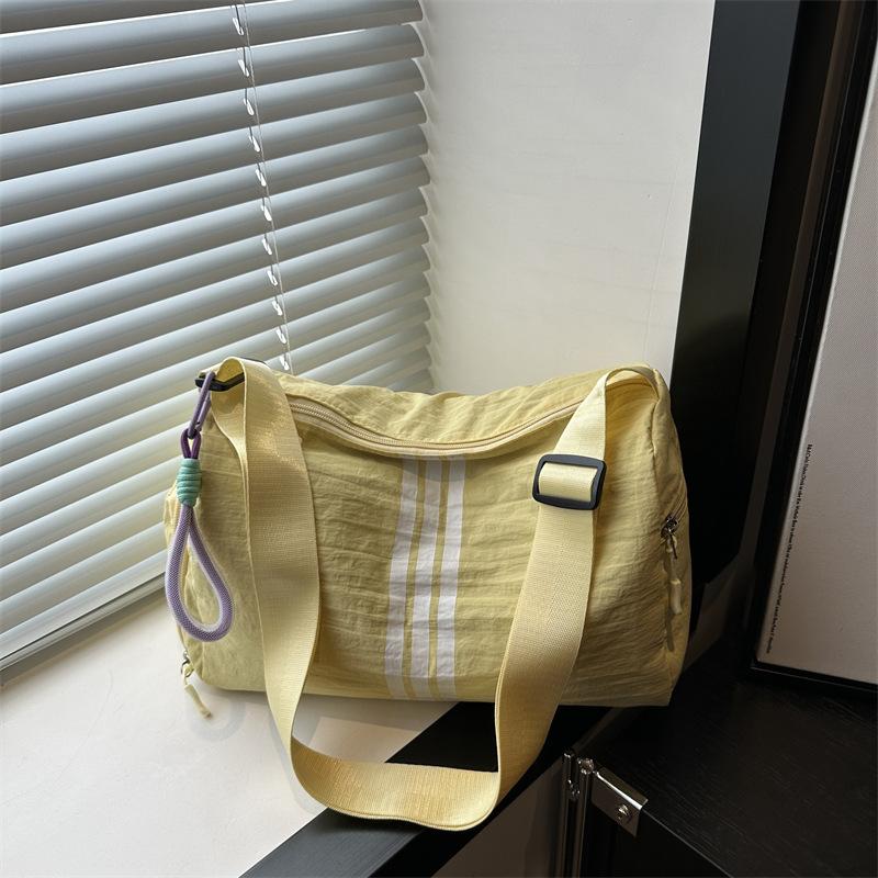 Ins Trendy Toast Casual Messenger Bag Sports Fashion Short Trip Pillow Bag Lightweight Striped Shoulder Bag