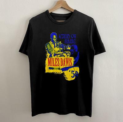 Nueva Camiseta Unisex MILES DAVIS KIND OF BLUE Regalo Para Fans S-5XL 2DO1295 Camiseta Unisex