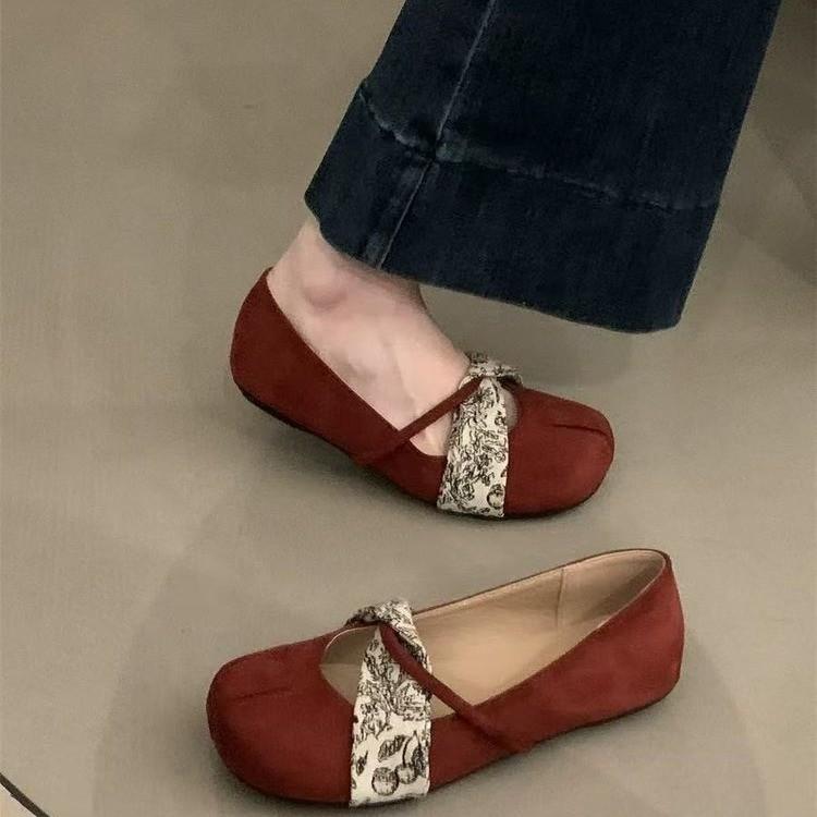 French niche design retro flat-bottomed ballet dance shoes soft-soled flat-heeled shallow mouth one-word belt single shoes square head