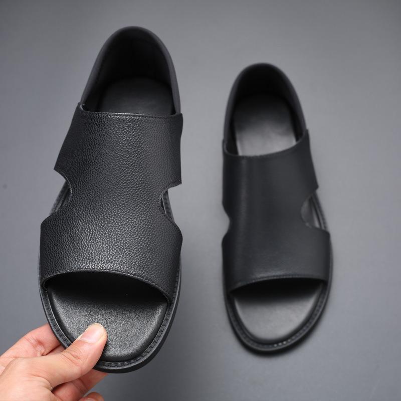Extra Large Size Men's Shoes New Leather Summer Boys Cool Slippers Casual Beach Shoes Men's Outer Sandals
