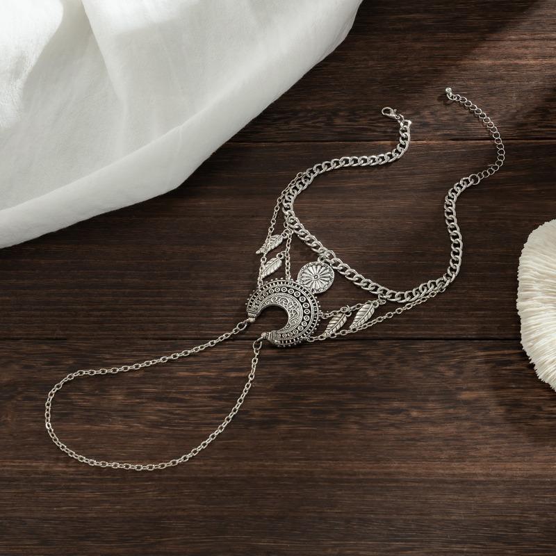 Braccialetto con catena in metallo con nappa a foglia di piuma vintage per donne e ragazze, bracciale punk bohemien