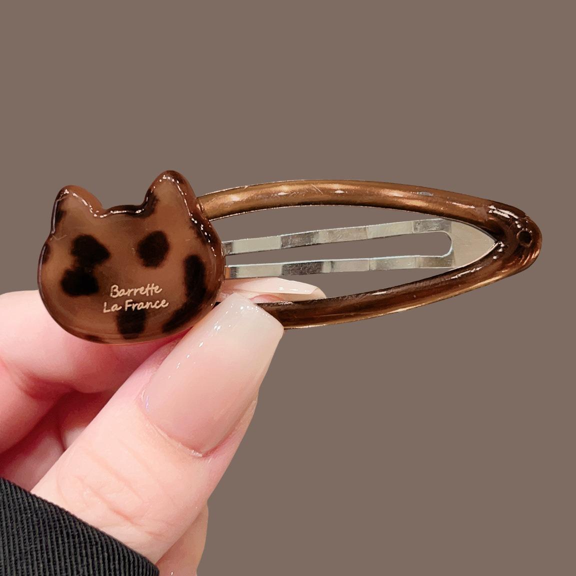 

1pc Exquisite Fashion Retro Leopard Print Cartoon Edge Clip Little Bear Star Shaped Cat Niche Cute Style Bangs Broken Hair Clip