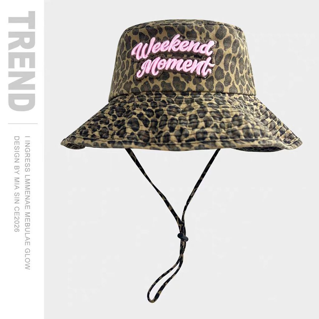 Cappello Secchiello Impermeabile con Fantasia Floreale e Lettere Ricamate per la Moda Primaverile e Autunnale