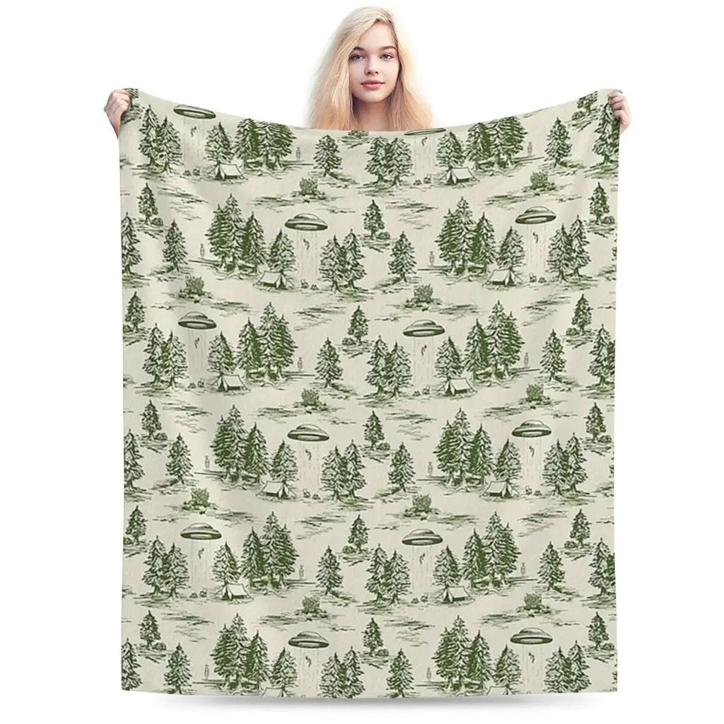 Green Alien Abduction Toile De Jouy Pattern Blankets Soft Warm Flannel Throw Blanket Bedding for Bed Living Room Picnic Home