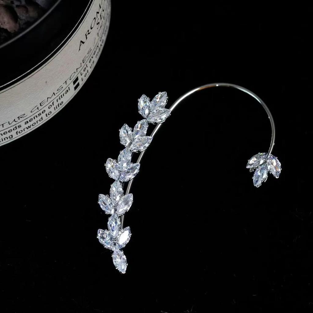 Neuer glitzernder Blatt-Ohr-Cuff - Ohne Piercing, 2025 Kalter Stil, Hochwertiger Knorpel-Ohrring