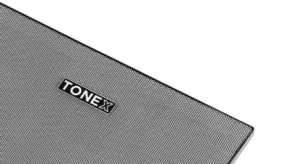 

IK Multimedia TONEX CAB Grill - Серебристый Серия TONEX 511x374x29 мм