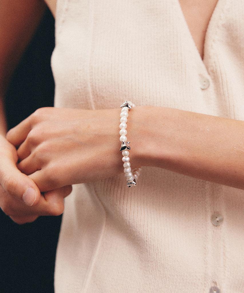 Lowool Struggle Pearl Bracelet