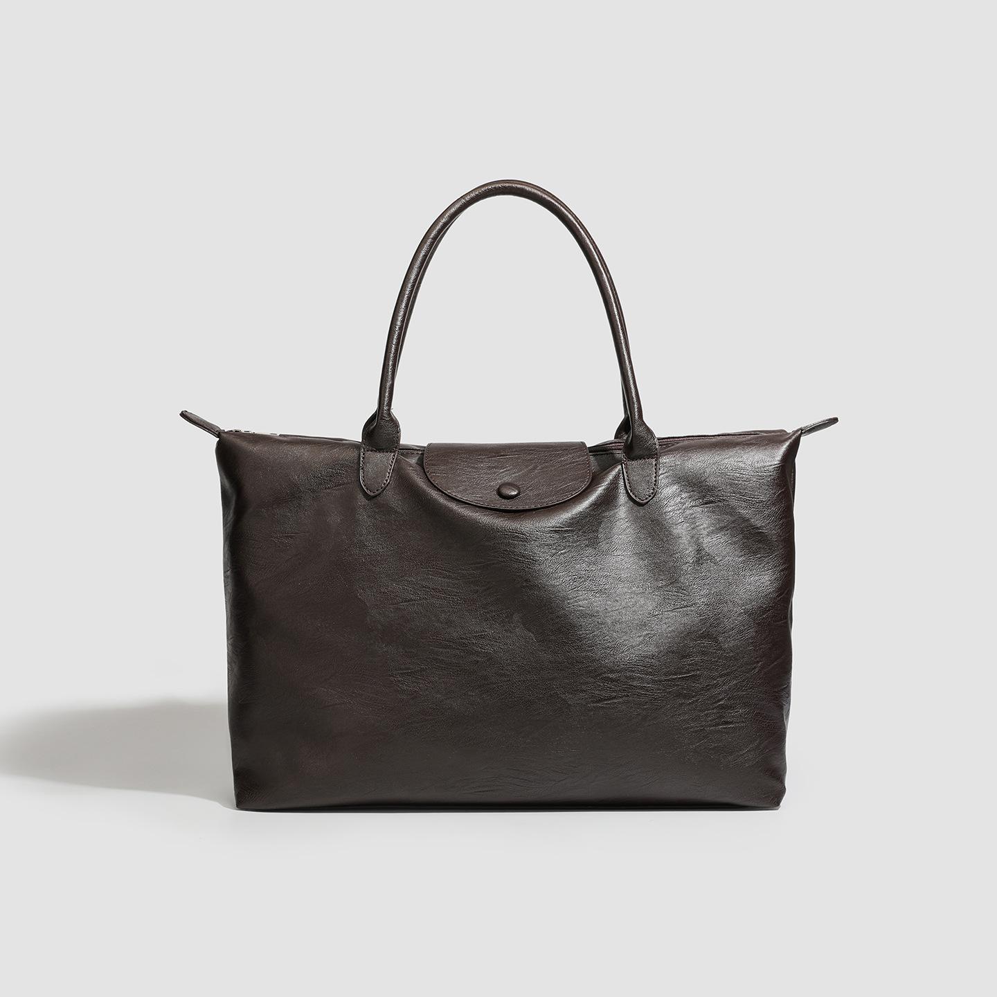 Black retro large-capacity tote bag women s 2025 new versatile commuter shoulder handbag short-trip luggage bag