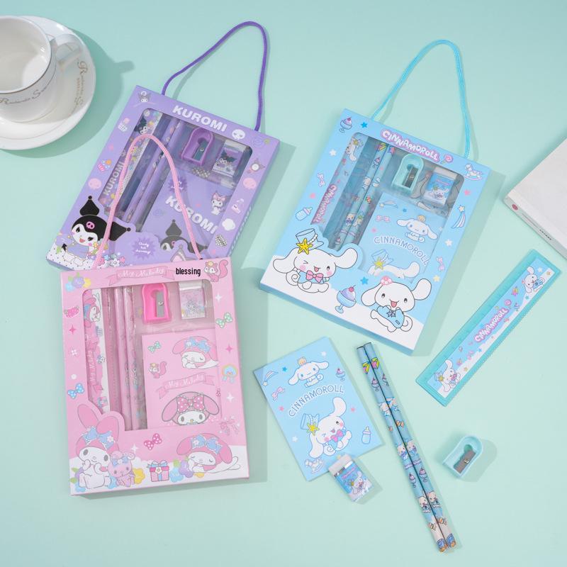 Dziecięce Pudełko Prezentowe z Artykułami Papierniczymi - Idealne na Urodziny, Nagrody i Prezenty Świąteczne