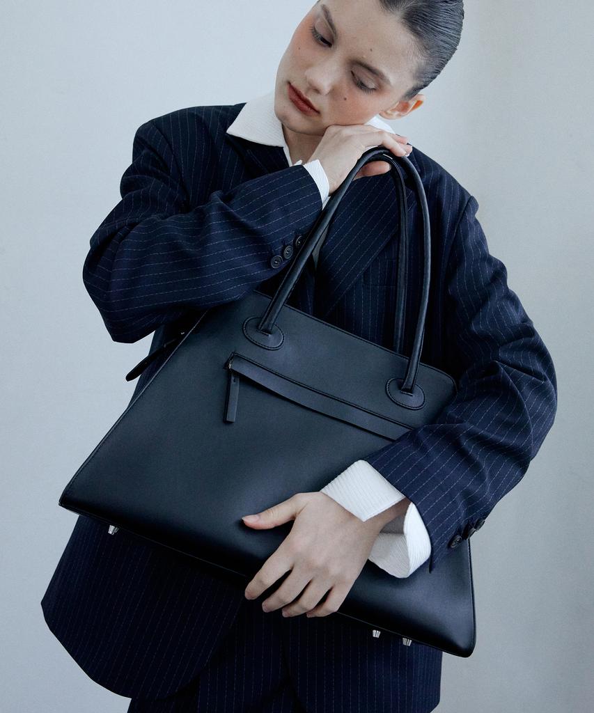 Christine Project Signature Big Shoulder Bag(Black Pepper)