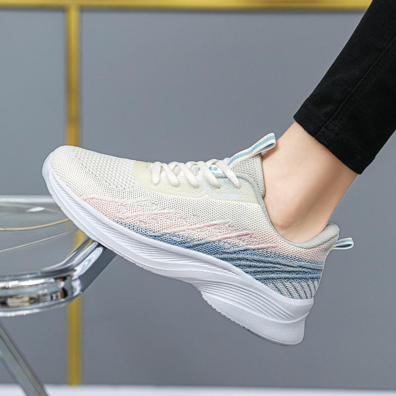 Brand running shoes new soft-soled casual sports shoes spring and summer ultra-light mesh breathable running shoes