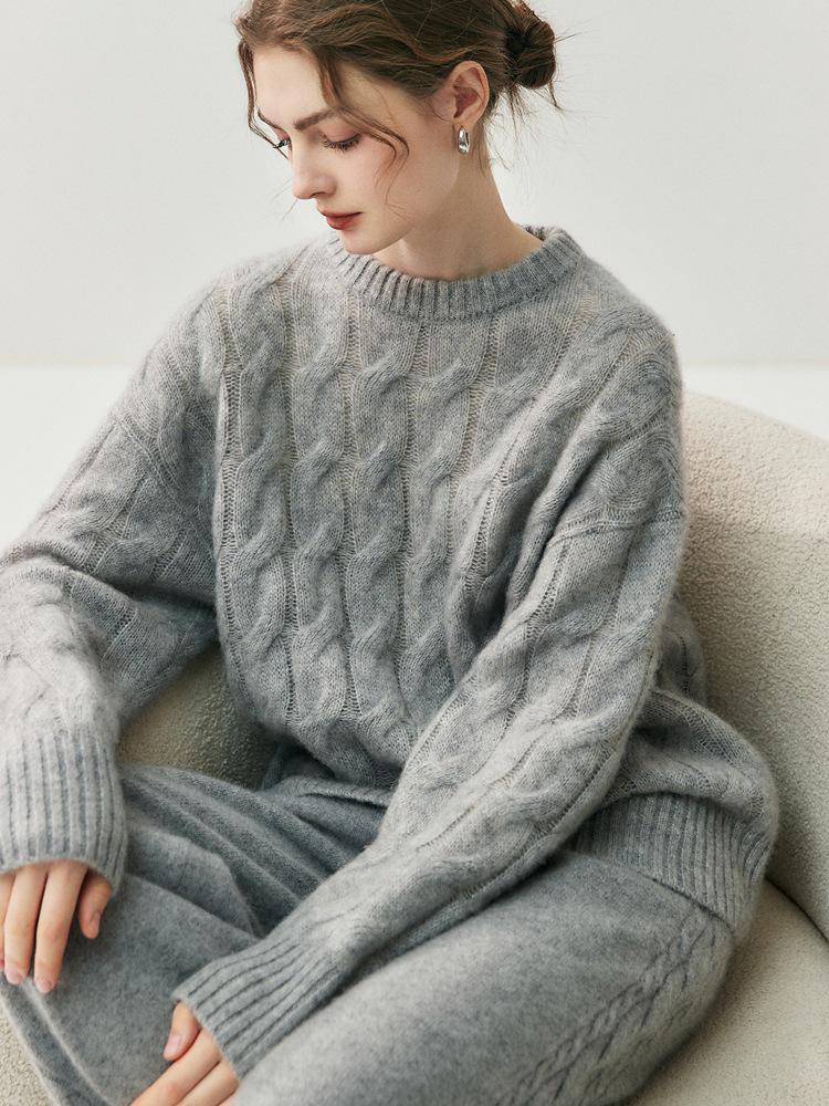 Women's Heavyweight Cable Knit Cashmere Pullover - Fall/Winter Long Sleeve Round Neck Sweater