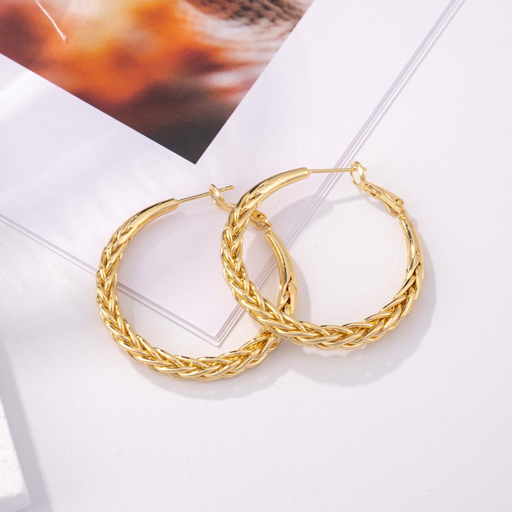 Versatile Non-Fading Brass Hoop Earrings - Timeless Round Design