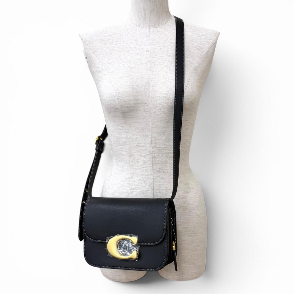Pristine COACH Shoulder Bag Idol Bag Black Leather Women CM557 Used