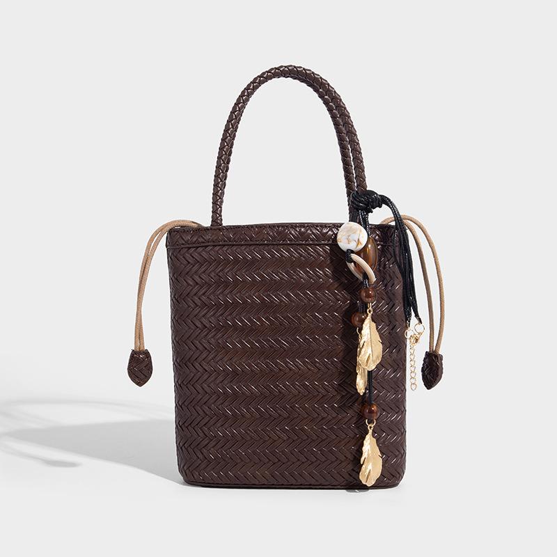 Manufacturer Niche Design Vegetable Basket 2025 Handbag Retro Handmade Woven Bag Single Shoulder Crossbody Mother-Daughter Woven Rattan Bag