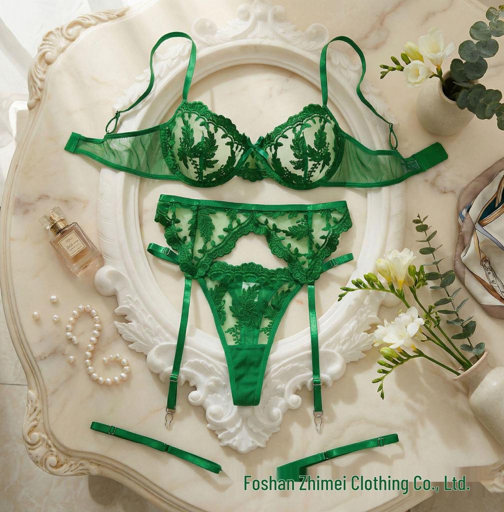 Y Sınır Ötesi Şeffaf File İç Giyim Seti: Sekiz Üç Parçalı Kadın Şeffaf Sütyen