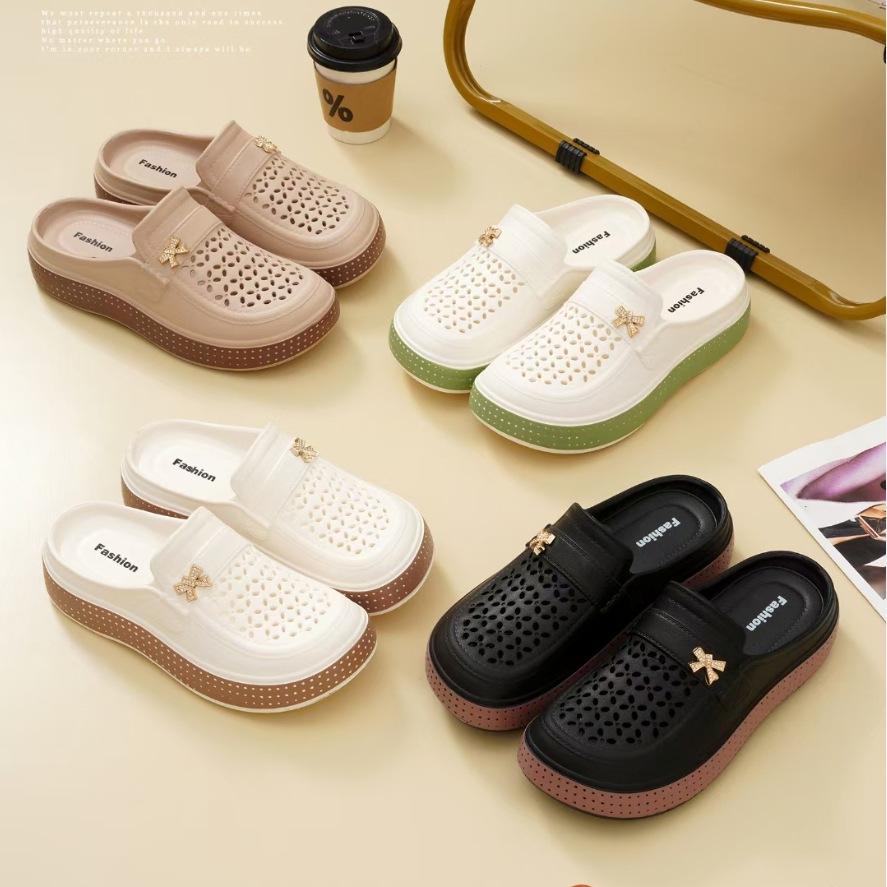 Flat Heel Headed Slippers Thick Bottom Outdoor Wear Women's Slippers Fashionable Clog Shoes Comfortable EVA Material