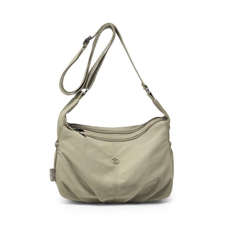 Lässige leichte mehrlagige Umhängetasche Damen neue minimalistische Stil Arbeits-Nylon-Pendler-Tasche Sport-Schultertasche