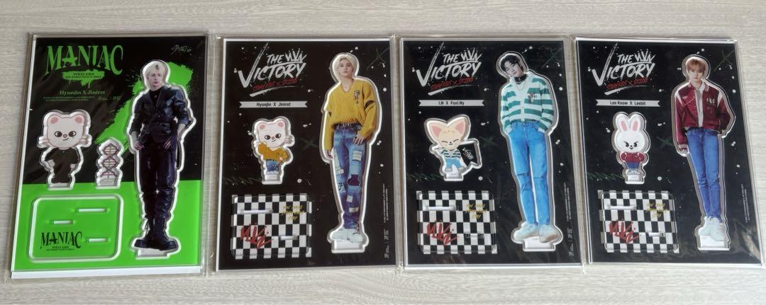 

[Б/У] акриловый стенд straykids