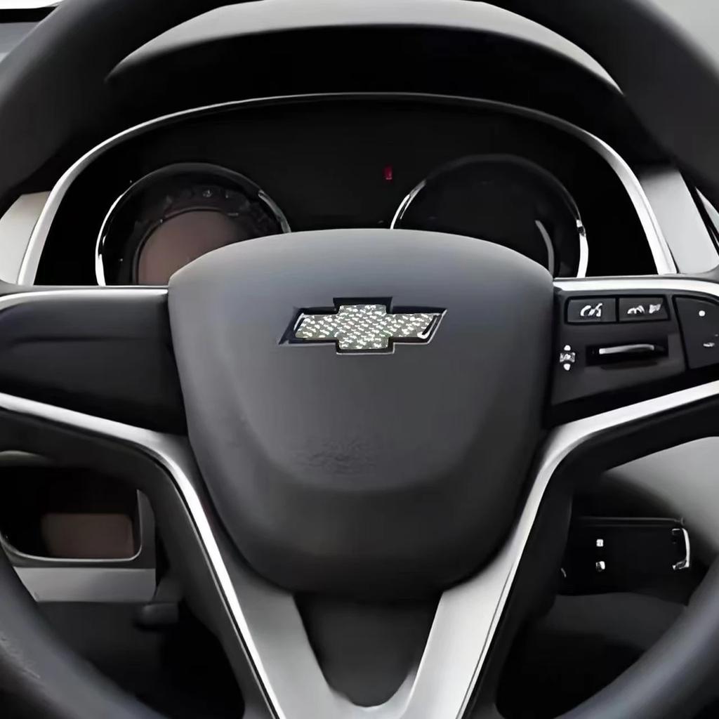 Pegatina Emblema Central de Volante de Fibra de Carbono para Chevrolet Malibu Cruze Equinox Impala Traverse Lacetti Captiva Sail