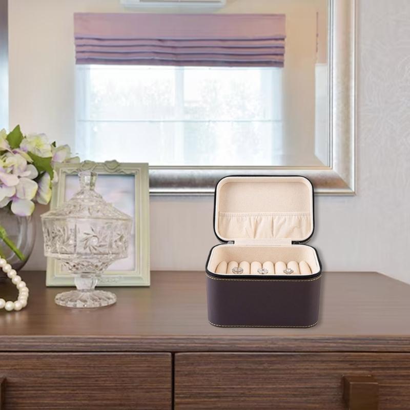 Travel Jewelry Case With Anti Scratch Interior And PU Exterior For Accessories Storage Box For Necklaces Earrings Rings