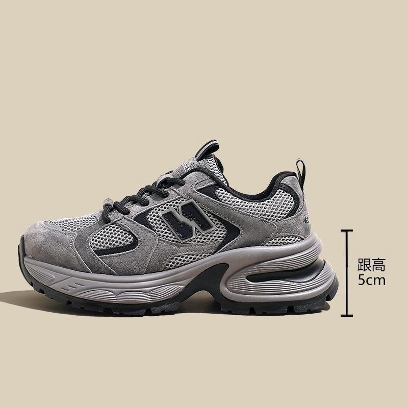 

Mesh platform dad shoes women s spring 2025 new ins trendy small man height increase casual sports Forrest Gump shoes 40 темно-серого
