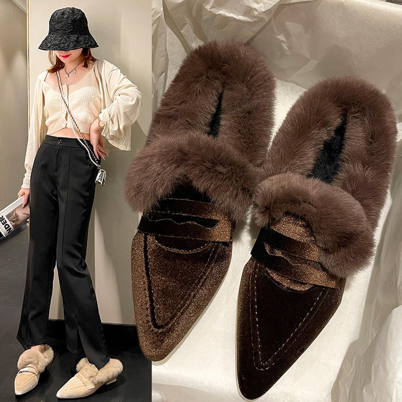 Fashion Fur Women Flats Cotton Boots Pointed Toe Suede Warm Shoes Designer Snow Boots Short Plush Walking Sexy Lady Shoes
